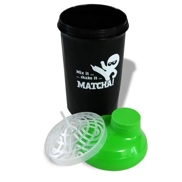 Schwarzer Matcha-Shaker mit grünen deckel